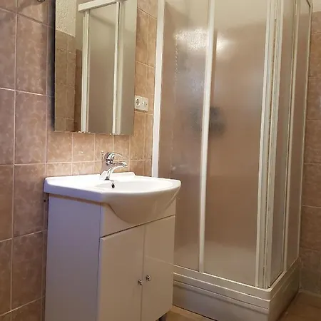 アパート With Wifi Palit, Rab - 15365