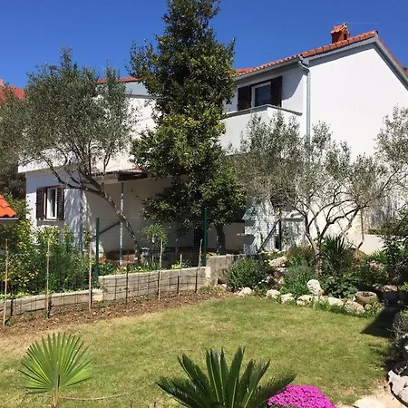 アパート With Wifi Palit, Rab - 15365 *