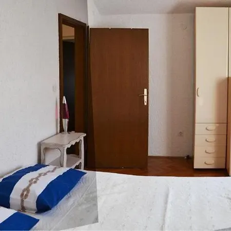 アパート With Wifi Palit, Rab - 15365 *